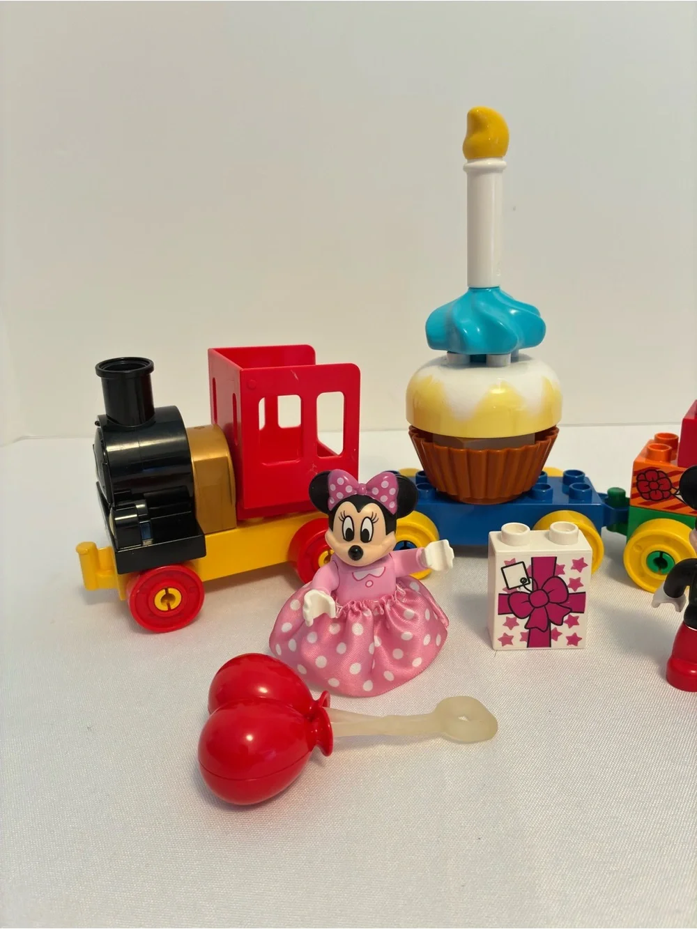 Lego Duplo build birthday